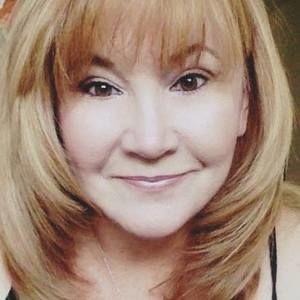 Meet your Posher, Aileen